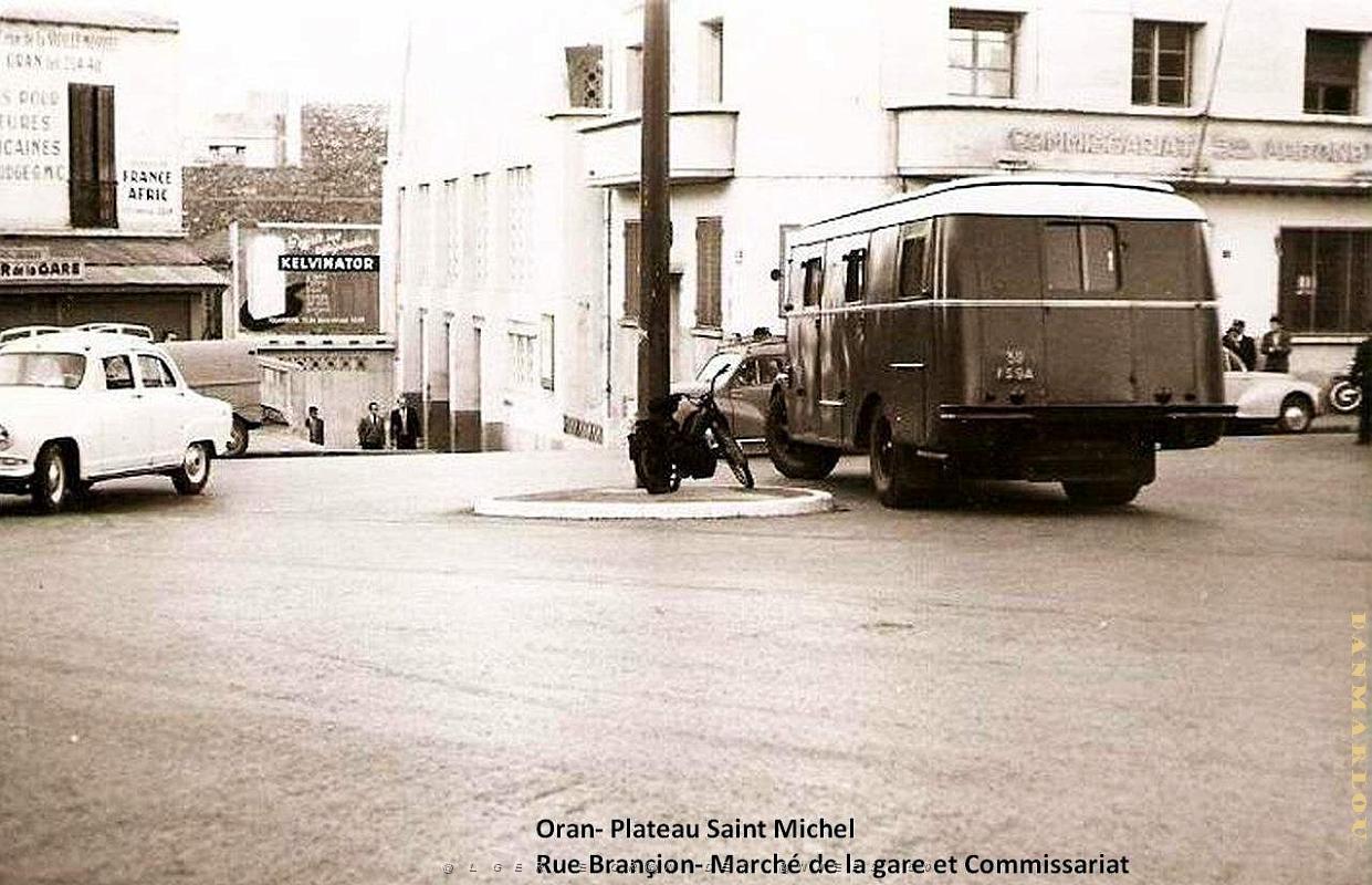 Oran - Rue Brancion - Marche Gare et Commissariat.jpg